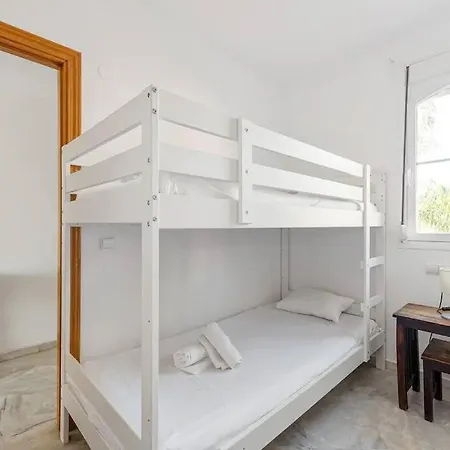 Alvarito Playa Front Μαρμπέλλα